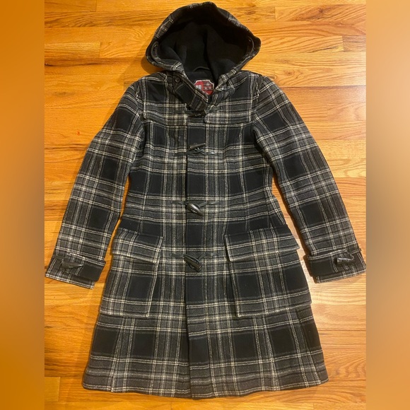 Aritzia Rare TNA Tartan Duffle Toggle Coat Size S EUC  100% Wool Gorgeous - Picture 16 of 16
